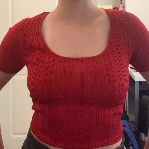 Red Ribbed Square-neck Top! - Picture 4 of 6